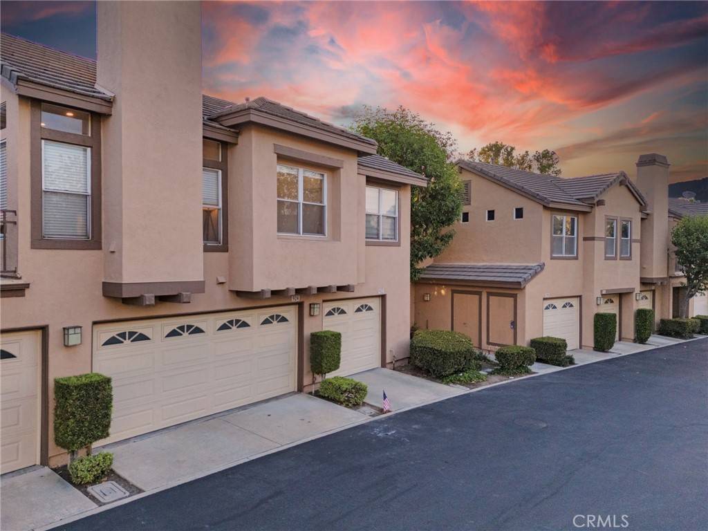 Anaheim Hills, CA 92808,922 S Country Glen WAY