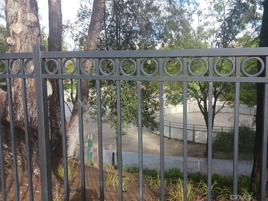 Woodland Hills, CA 91367,24334 CRESTLAWN ST