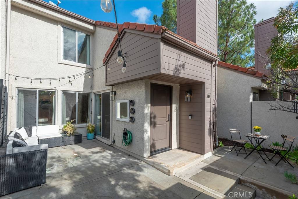 Westlake Village, CA 91362,919 Via Colinas