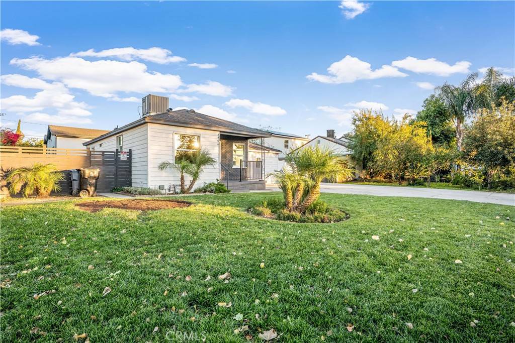 Winnetka, CA 91306,8466 Quartz