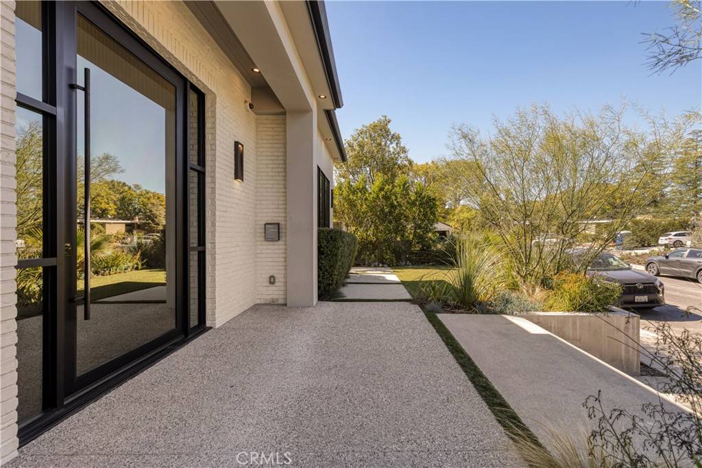 Encino, CA 91436,4050 Contera RD