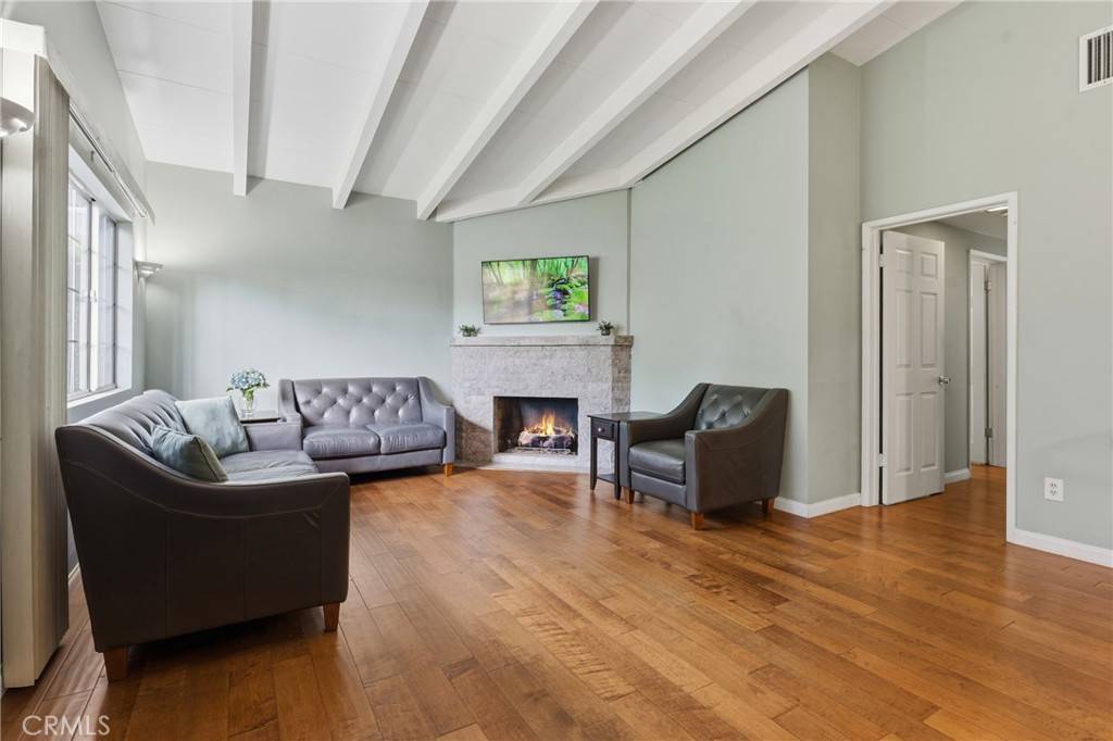 Woodland Hills, CA 91367,22616 Dolorosa ST