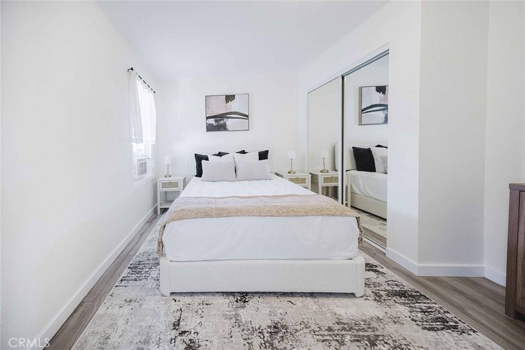 Los Angeles, CA 90016,5506 Smiley DR