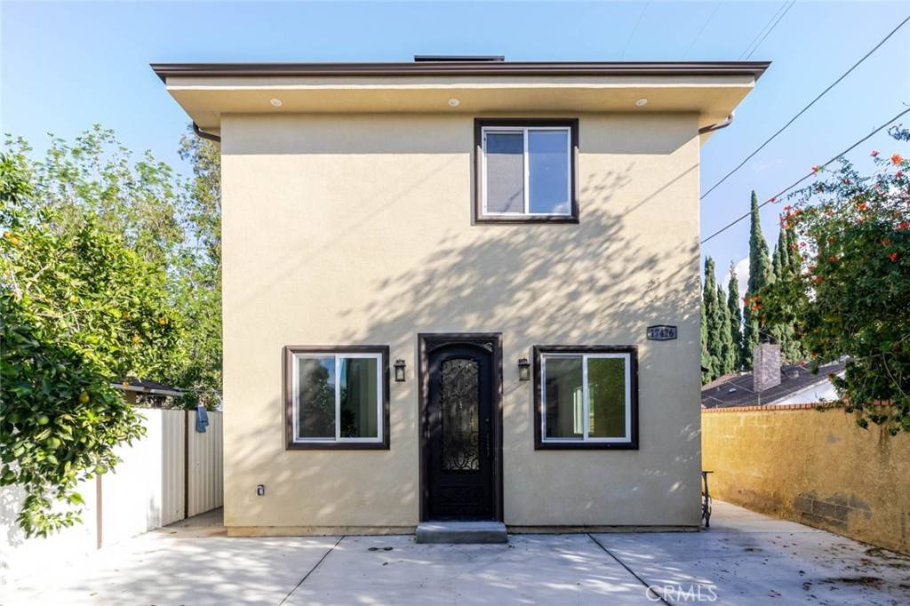 Northridge, CA 91325,17426 Roscoe BLVD