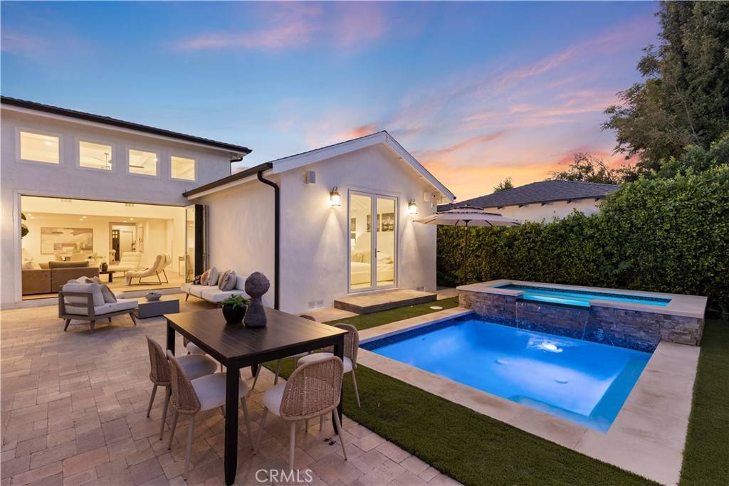 Sherman Oaks, CA 91423,12947 La Maida ST