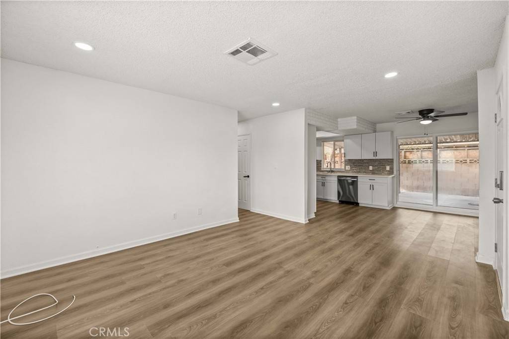 Lancaster, CA 93535,45001 Logue CT