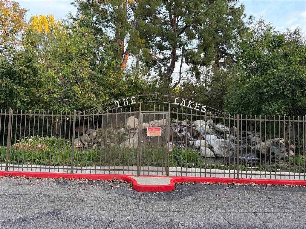 Canoga Park, CA 91303,7050 Shoup Ave #225 #225