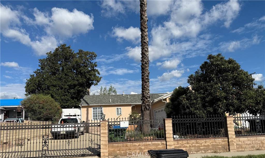 Arleta, CA 91331,9664 Varna