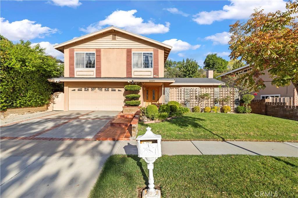 Saugus, CA 91350,22211 Barbacoa