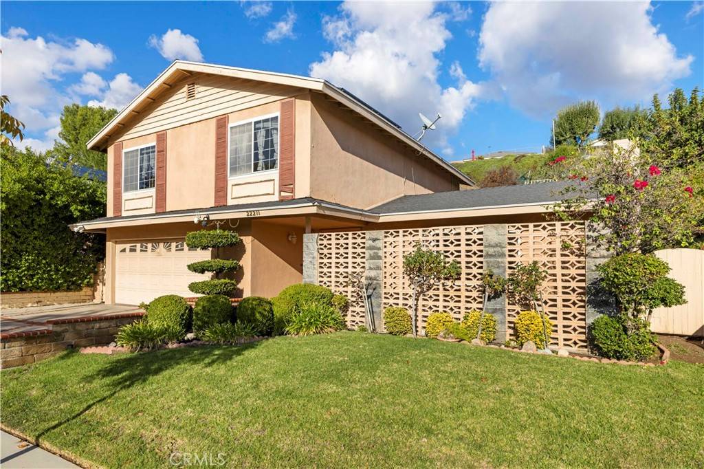 Saugus, CA 91350,22211 Barbacoa