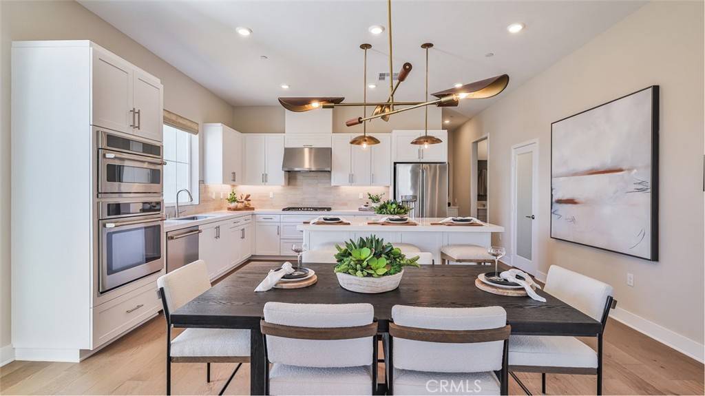 Valencia, CA 91381,27444 Shining Willow LN