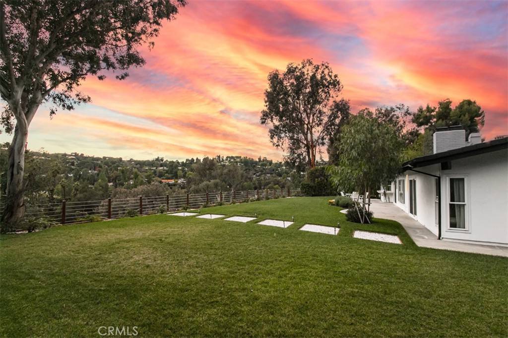 Tarzana, CA 91356,19291 Berclair LN