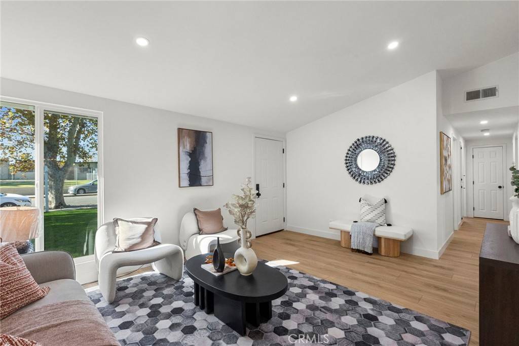 Canyon Country, CA 91351,27442 Plumwood