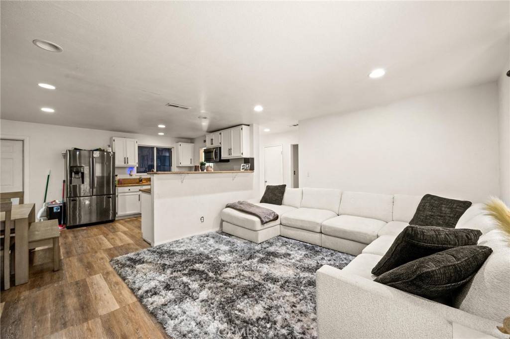 Lancaster, CA 93534,43826 Beech AVE