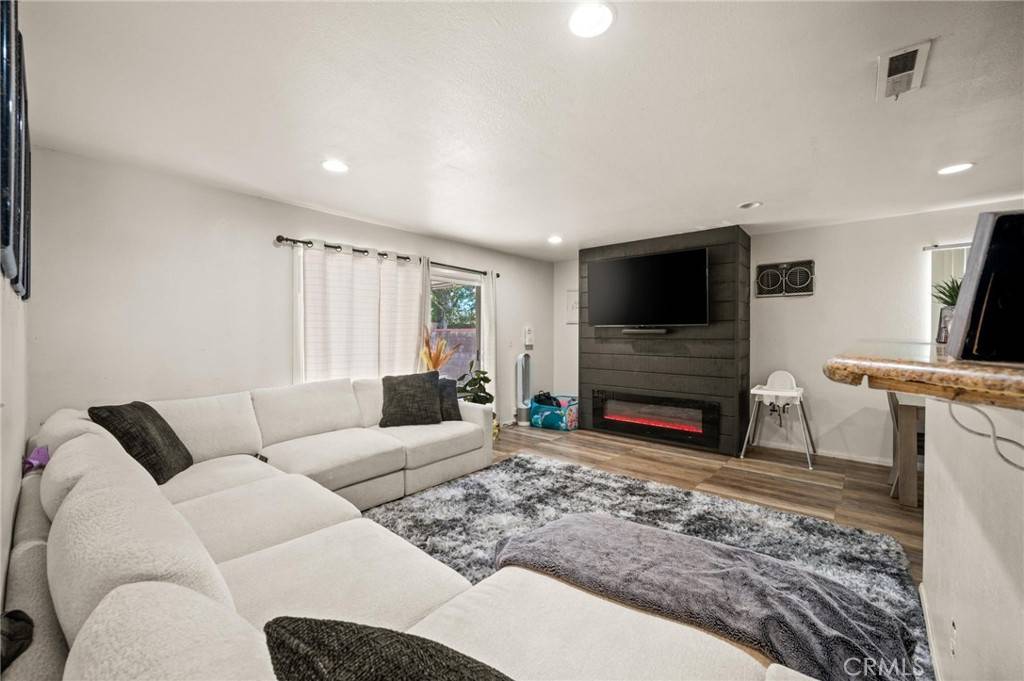 Lancaster, CA 93534,43826 Beech AVE