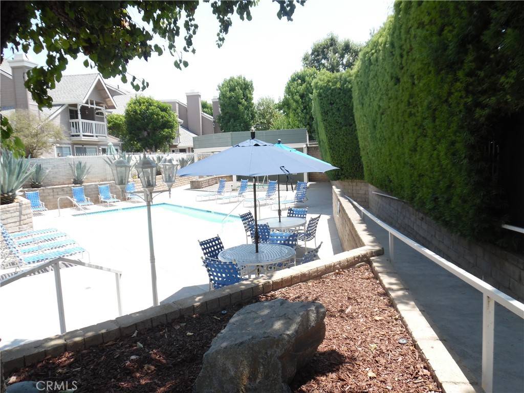 Simi Valley, CA 93063,1806 Rory LN #9