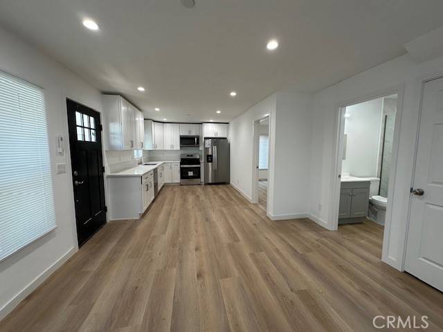 Reseda, CA 91335,19436 Keswick ST