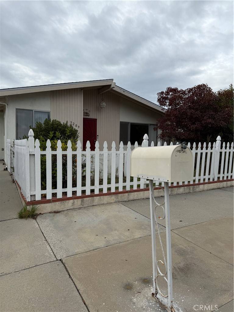 Oceanside, CA 92056,3209 Buena Hills