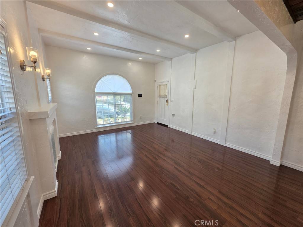 Los Angeles, CA 90065,4049 W Avenue 40