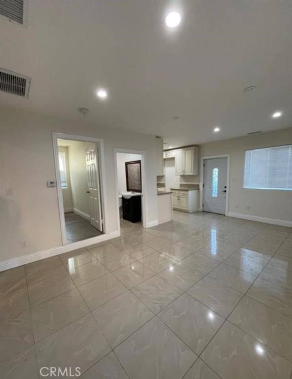 Northridge, CA 91324,19158 schoenborn