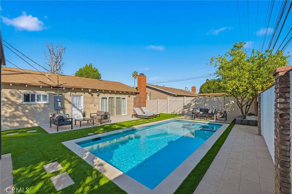 West Hills, CA 91307,23010 Hartland