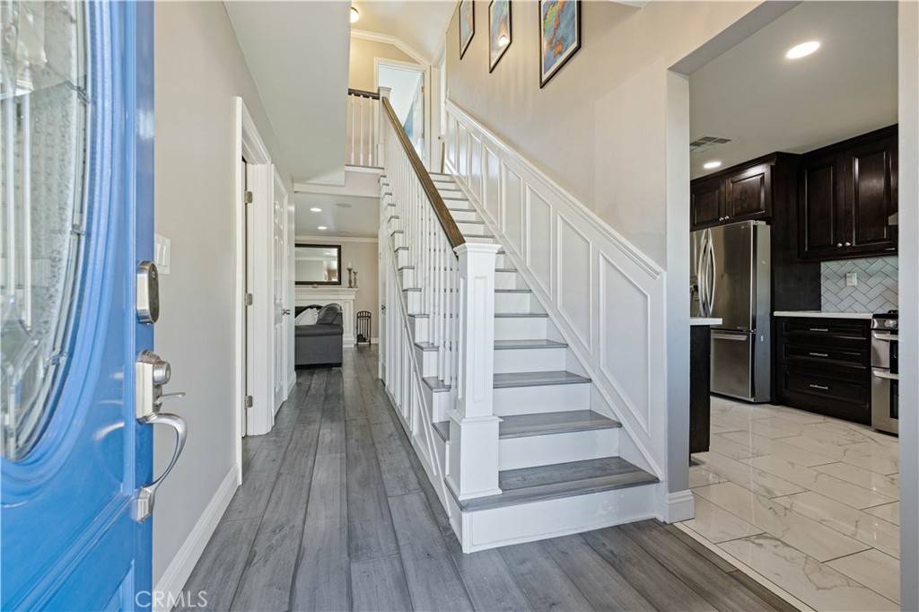 Saugus, CA 91350,27933 Honeycomb DR