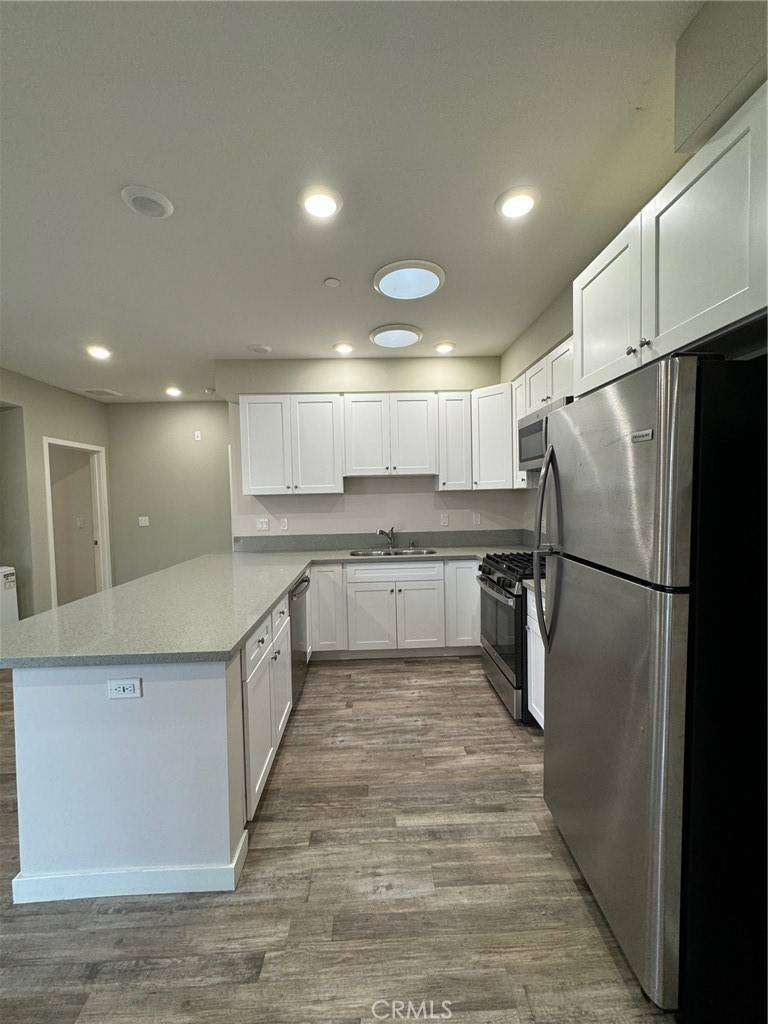 Los Angeles, CA 90004,621 1/2 N Normandie AVE