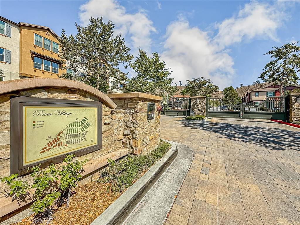 Saugus, CA 91350,26707 Lexington LN