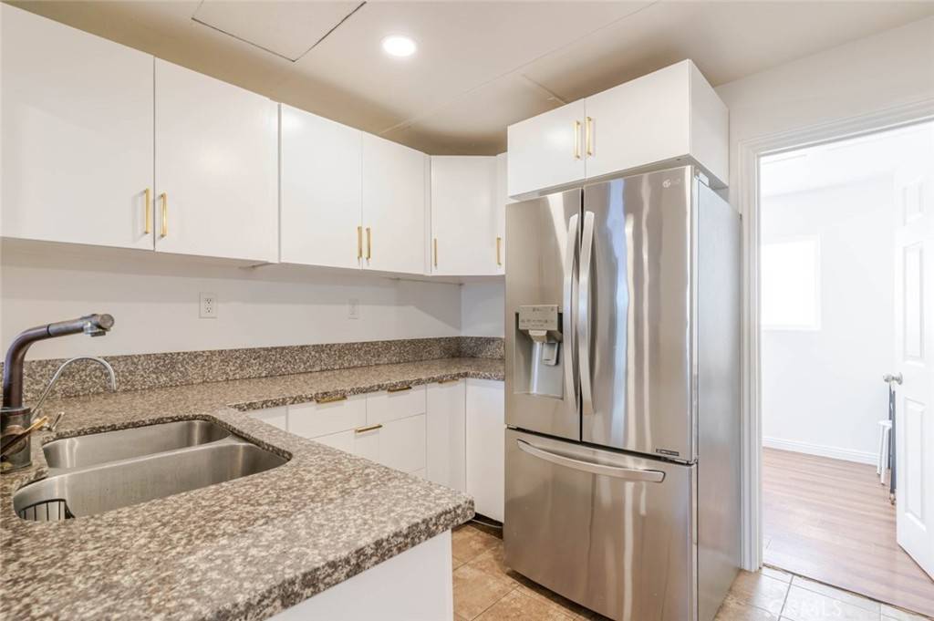 Tujunga, CA 91042,10434 Irma AVE