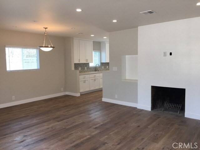 Van Nuys, CA 91406,6427 Gaviota
