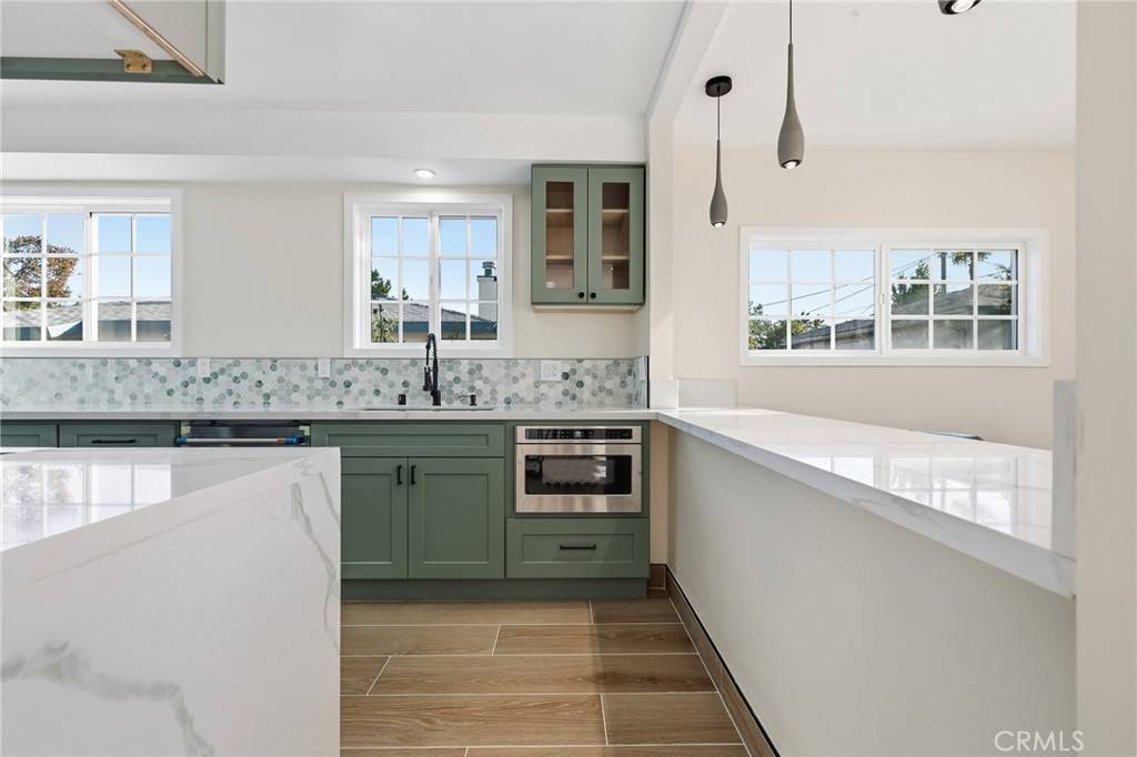 North Hills, CA 91343,9233 Swinton AVE