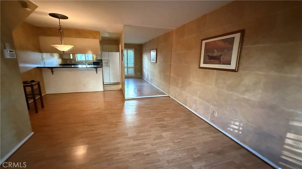 Woodland Hills, CA 91367,22049 Oxnard