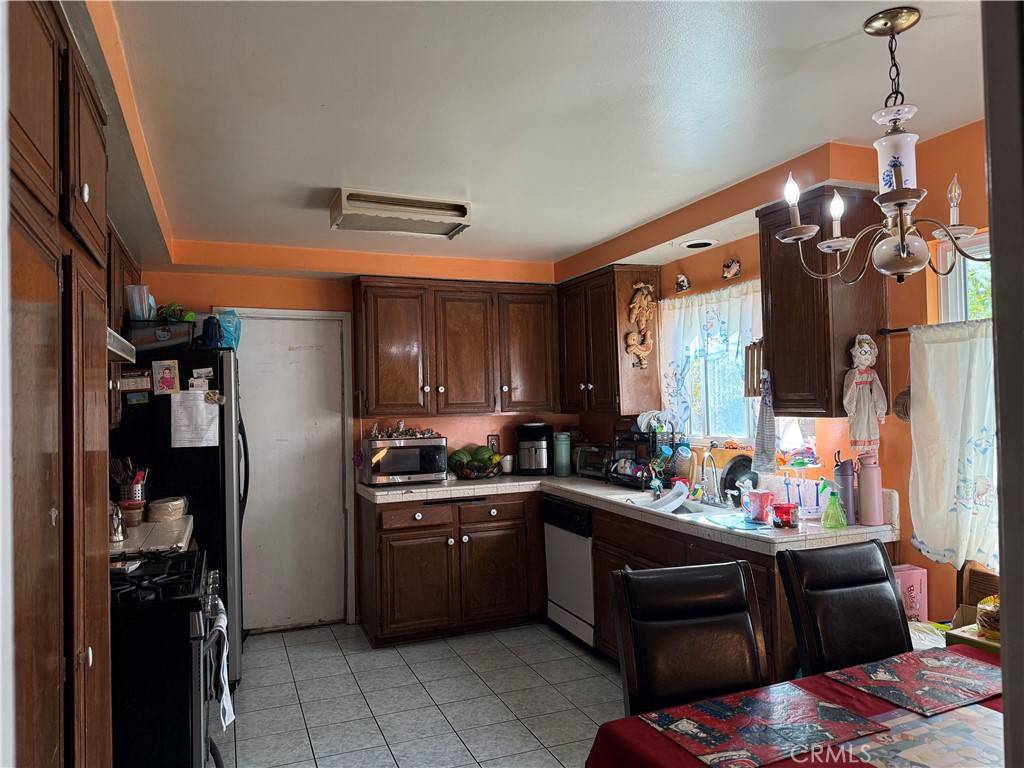 Sylmar, CA 91342,14428 Rex ST