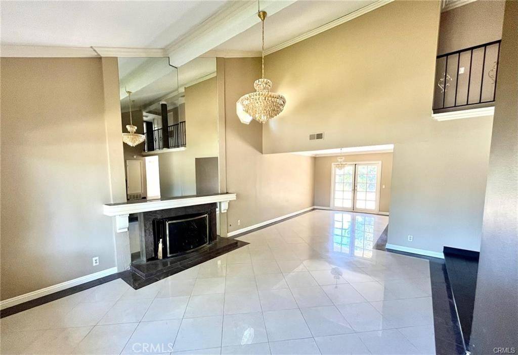 Oak Park, CA 91377,290 N Park View DR