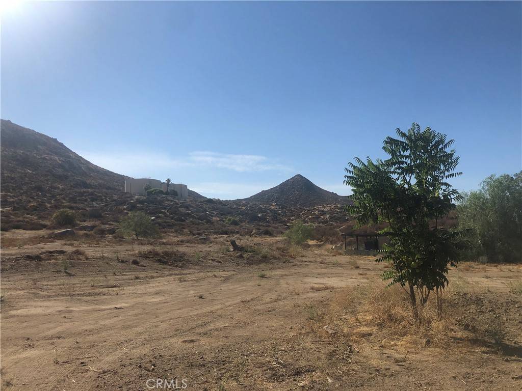 Hemet, CA 92543,1890 S State ST