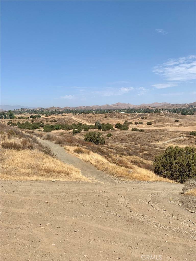 Perris, CA 92570,0 Mauricio St
