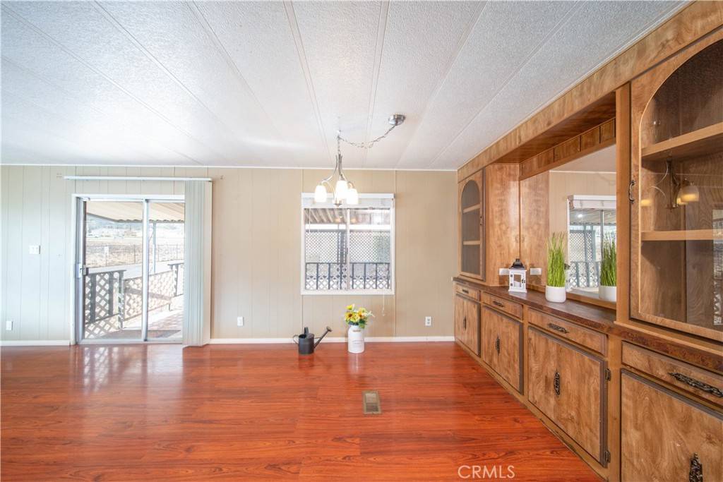 Lake Elsinore, CA 92530,32900 Riverside DR #136