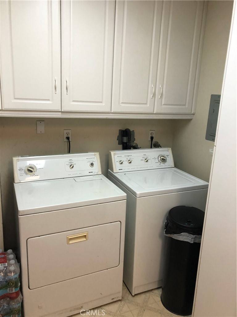 South Gate, CA 90280,9538 Dearborn AVE