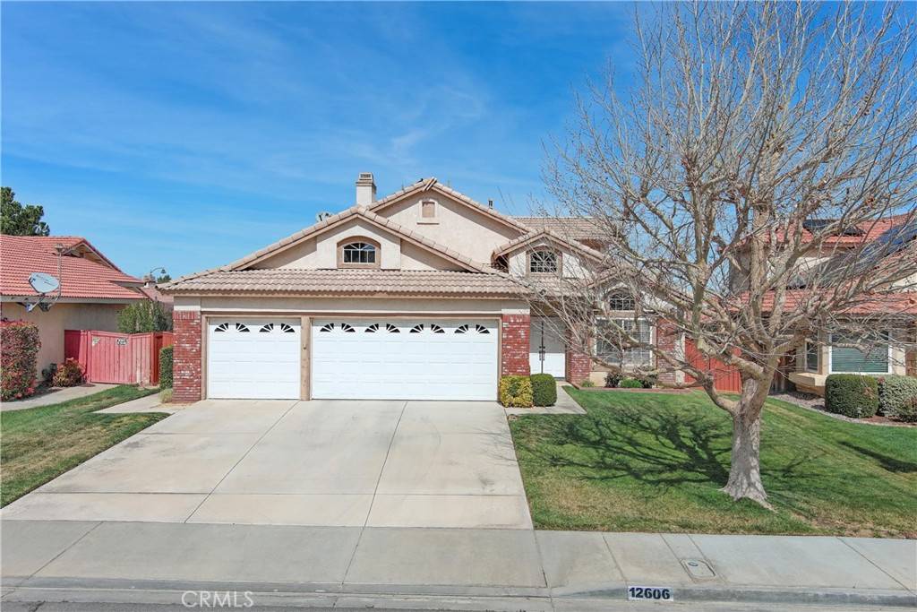 Victorville, CA 92392,12606 Fox Tail WAY