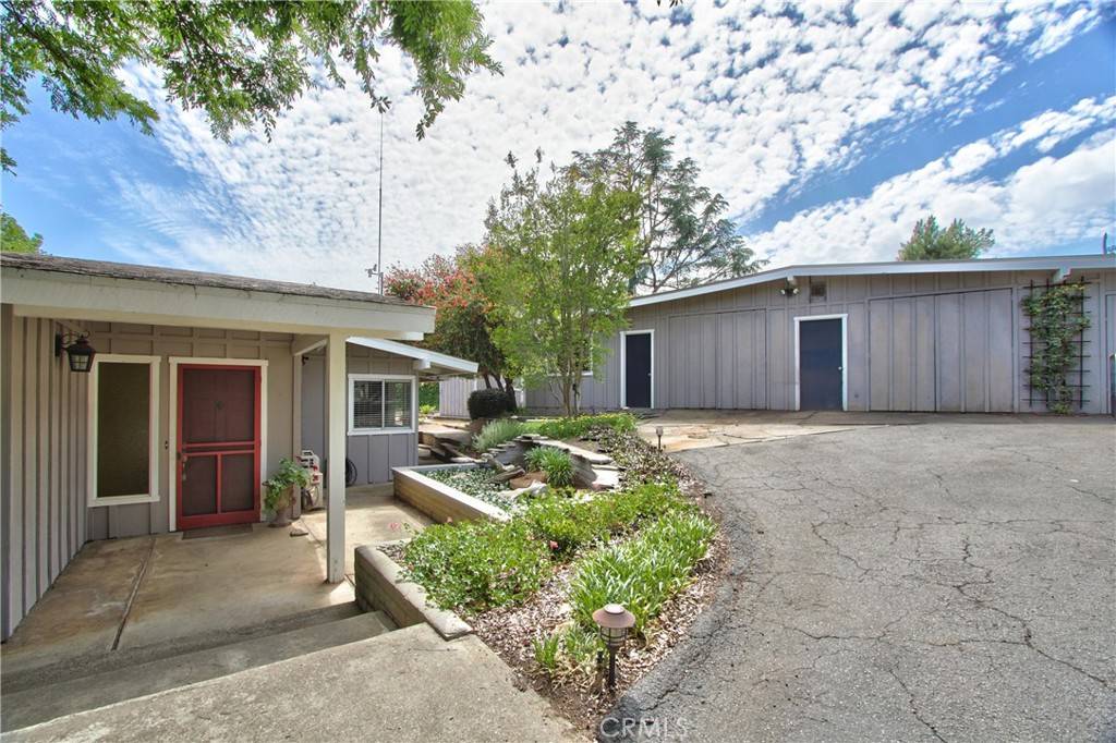 Fallbrook, CA 92028,1743 Green Briar CIR