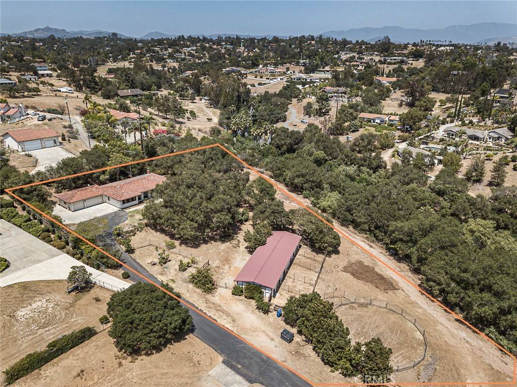 Fallbrook, CA 92028,1274 Via Encinos DR