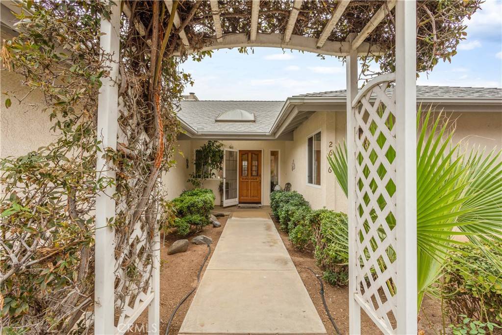 Fallbrook, CA 92028,2656 Olive Hill RD