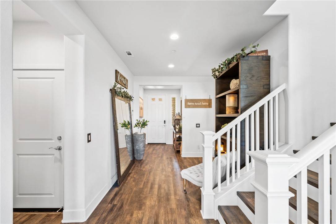 Fallbrook, CA 92028,408 Galician CT