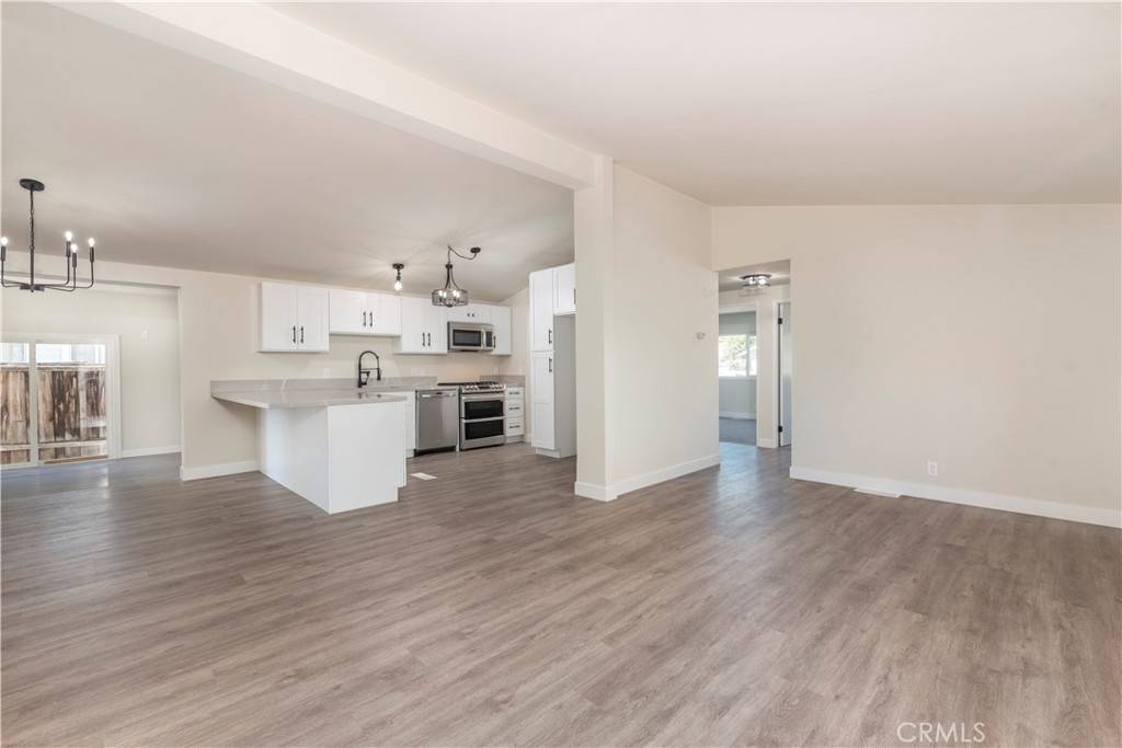 Lake Elsinore, CA 92530,32942 Ethlene DR