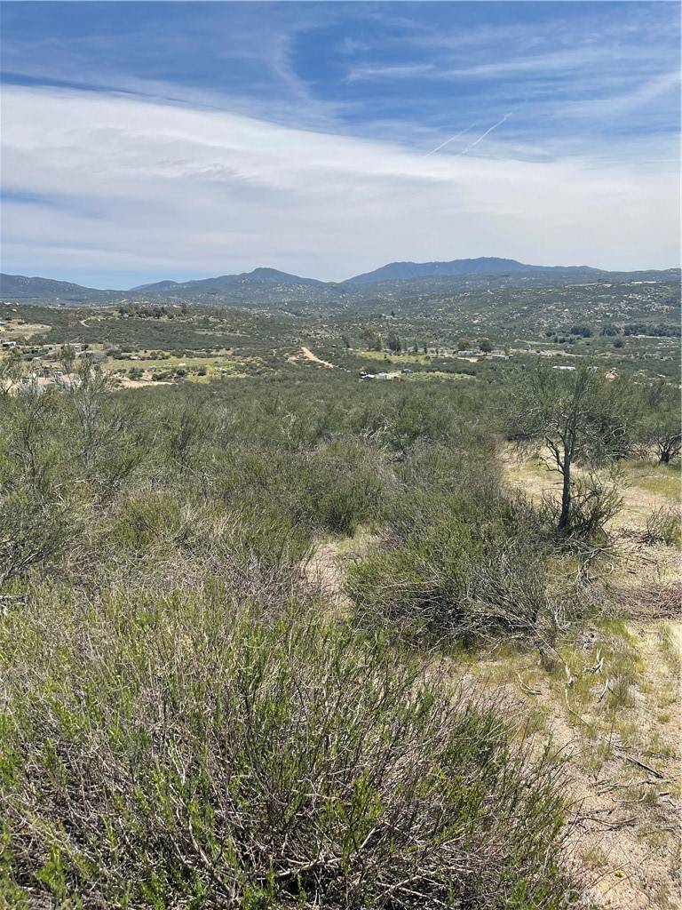 Hemet, CA 92544,56 Madera DR