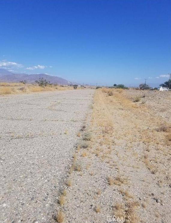 Salton City, CA 92274,2480 Maple AVE