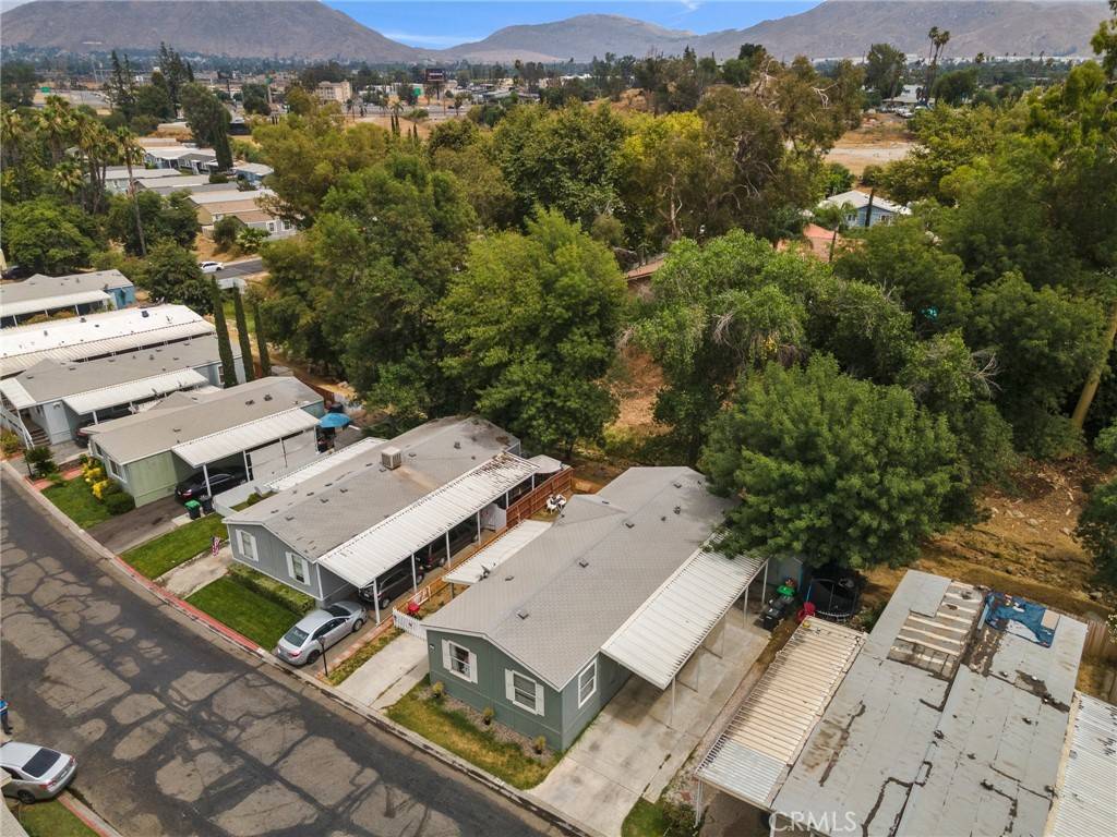 Colton, CA 92324,2851 S La Cadena DR #142