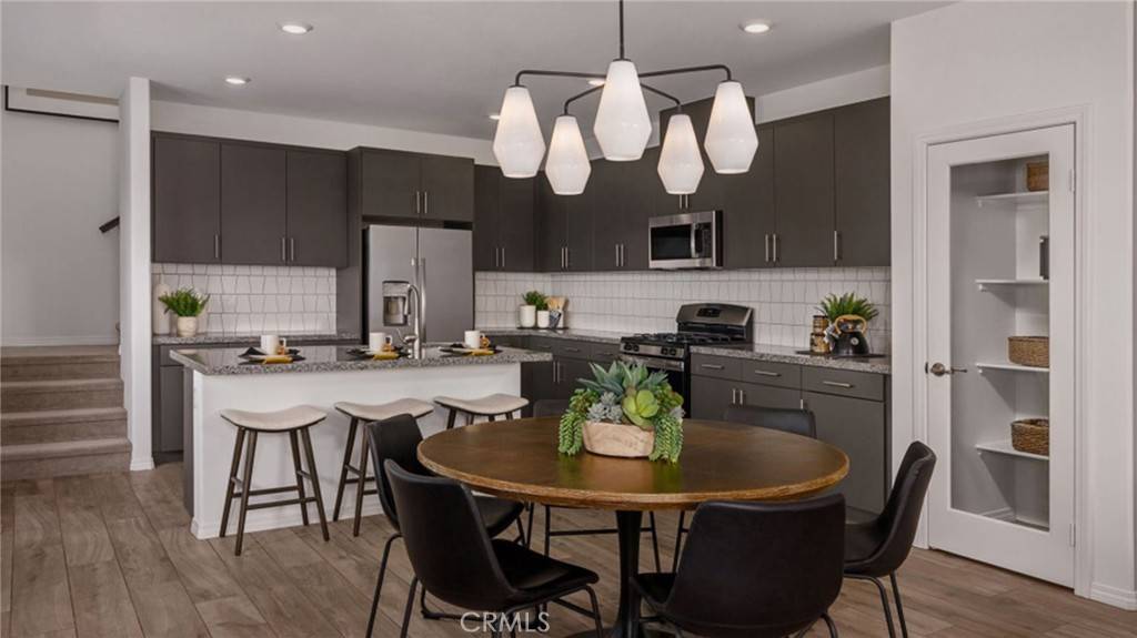 Fontana, CA 92336,15119 Horizon ST #4