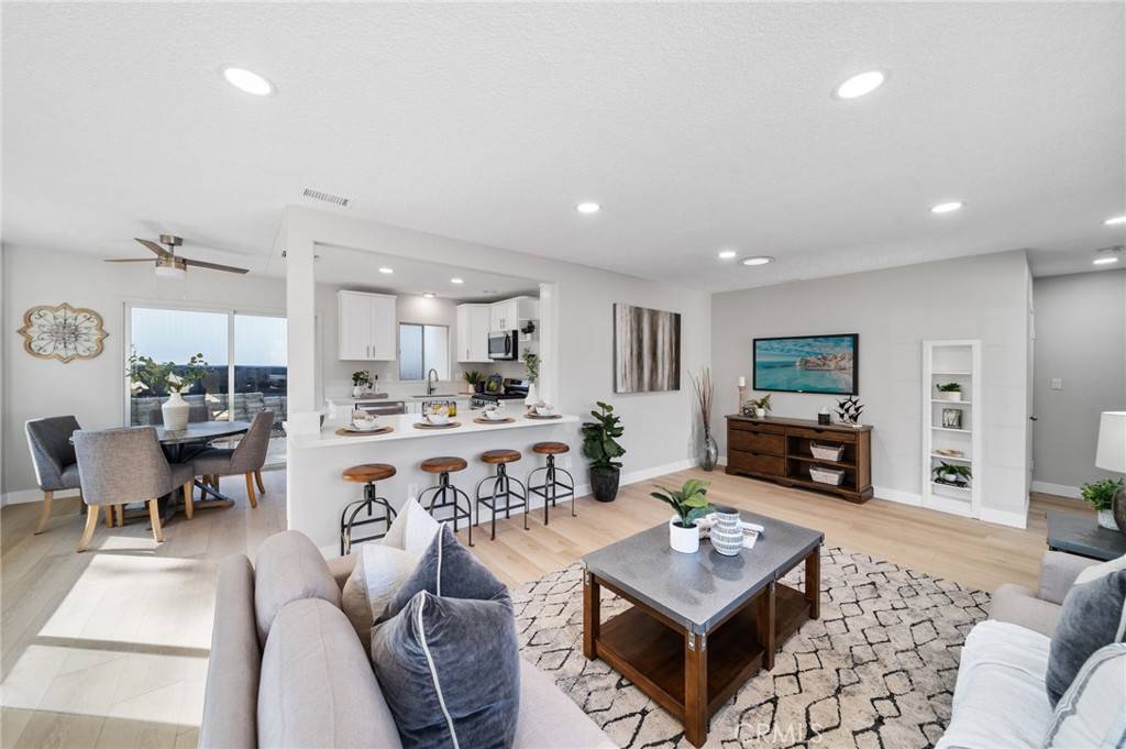 Vista, CA 92083,1859 Kurenda WAY