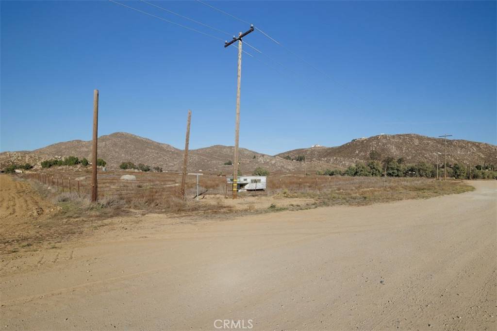 Winchester, CA 92596,31700 Holland RD